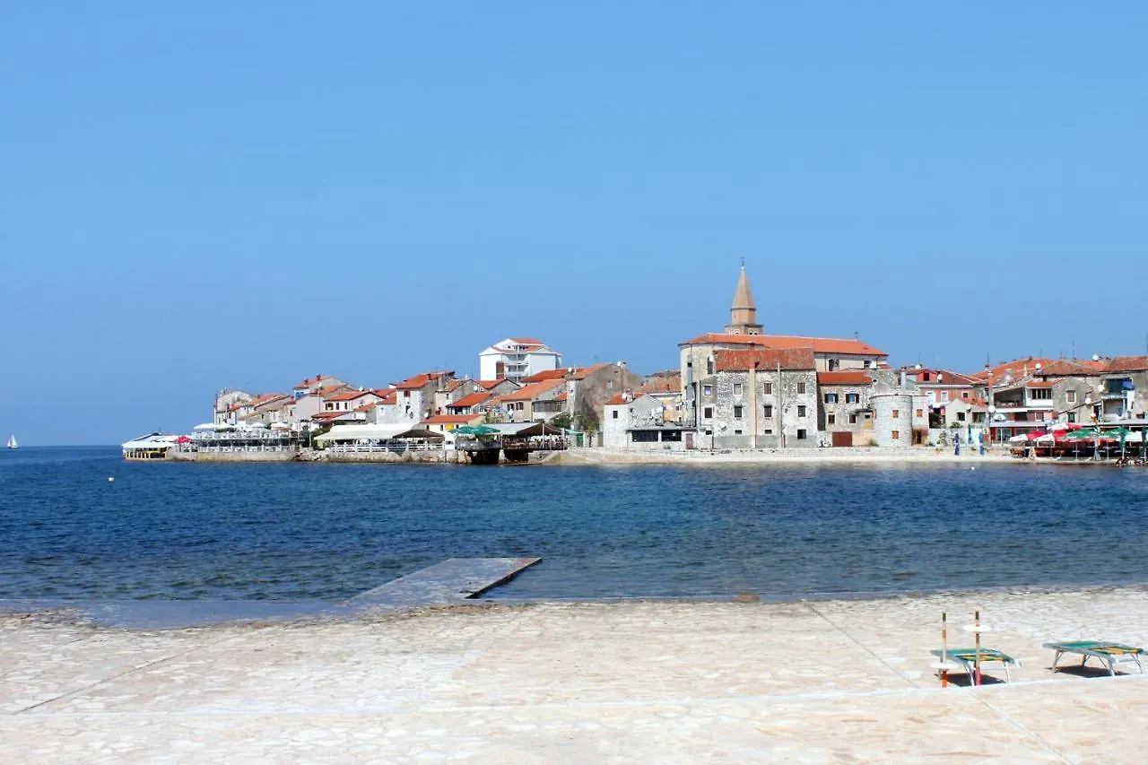 Apartments With A Parking Space Umag - 7124 Croatia