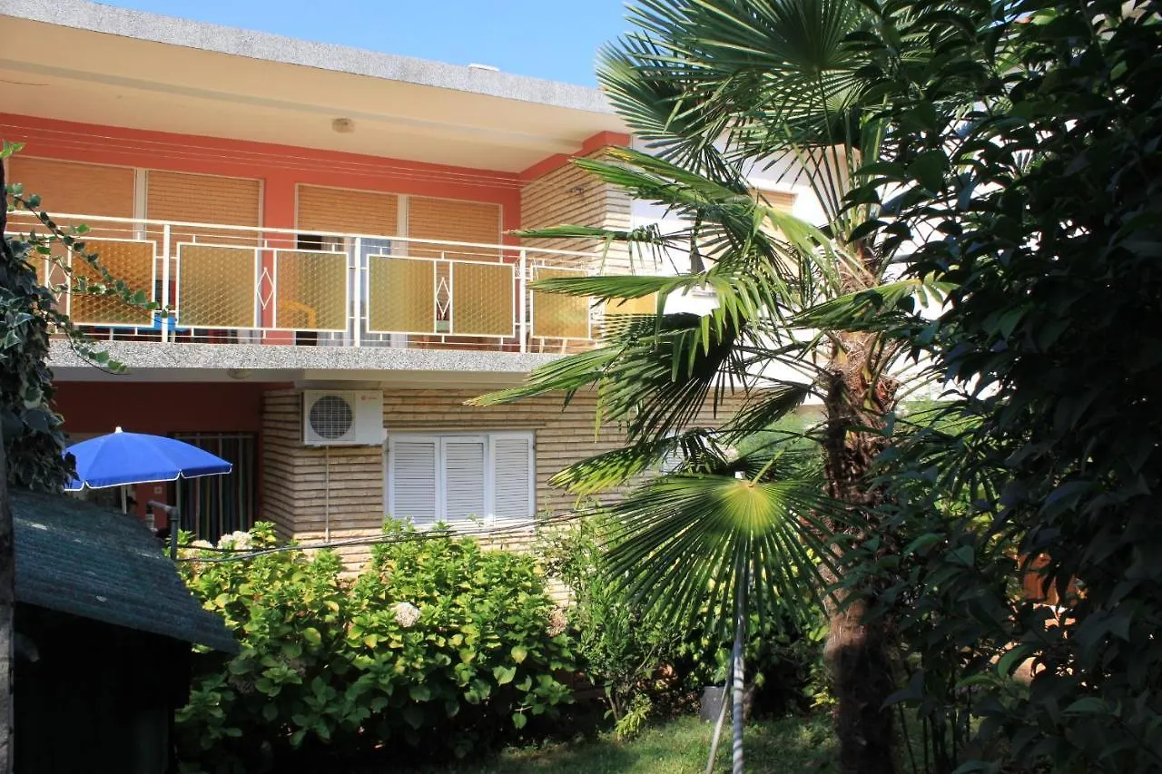 Apartments With A Parking Space Umag - 7124