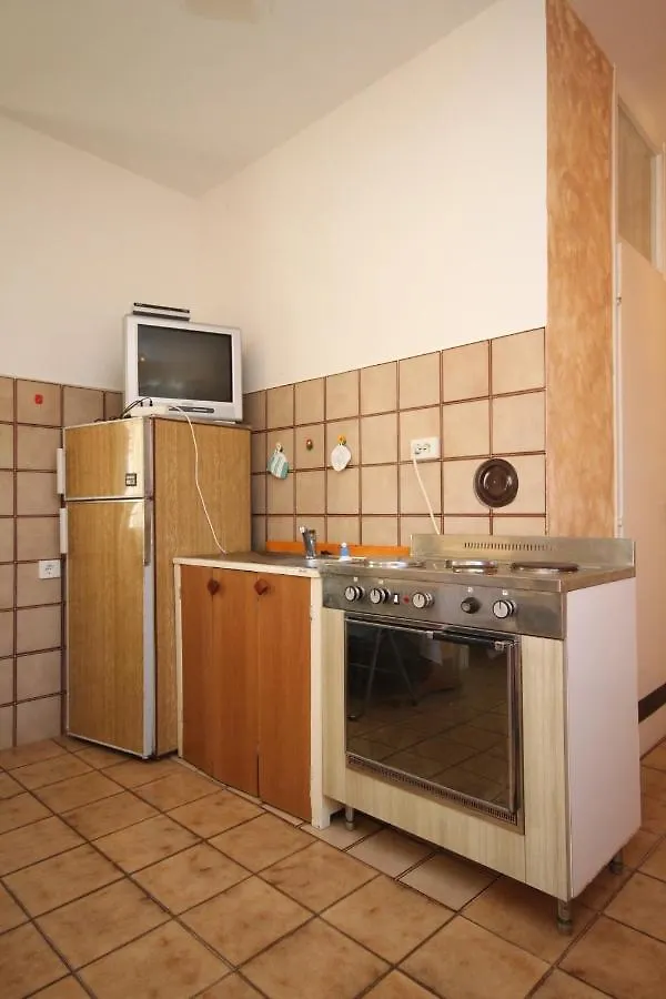 Apartments With A Parking Space Umag - 7124 Croatia